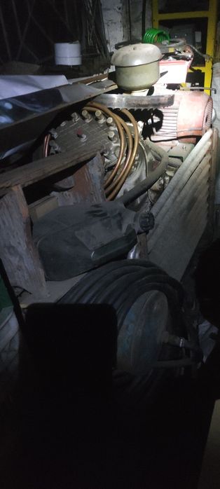 Компресор 380в, промисловий, 2 голови, 10 атм роб тиск!З осушувачем