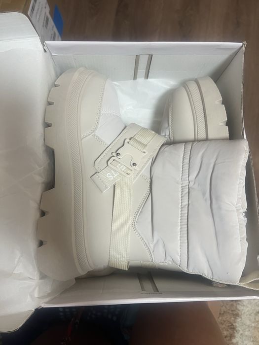 Дутіки зимові 38-39 р.