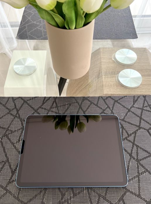 Планшет Apple iPad Air 2022 Wi-Fi 64GB