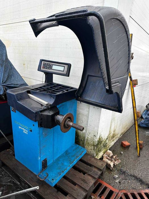 Wyważarka kół osobowych i dostawczych - Hofmann geodyna 3001