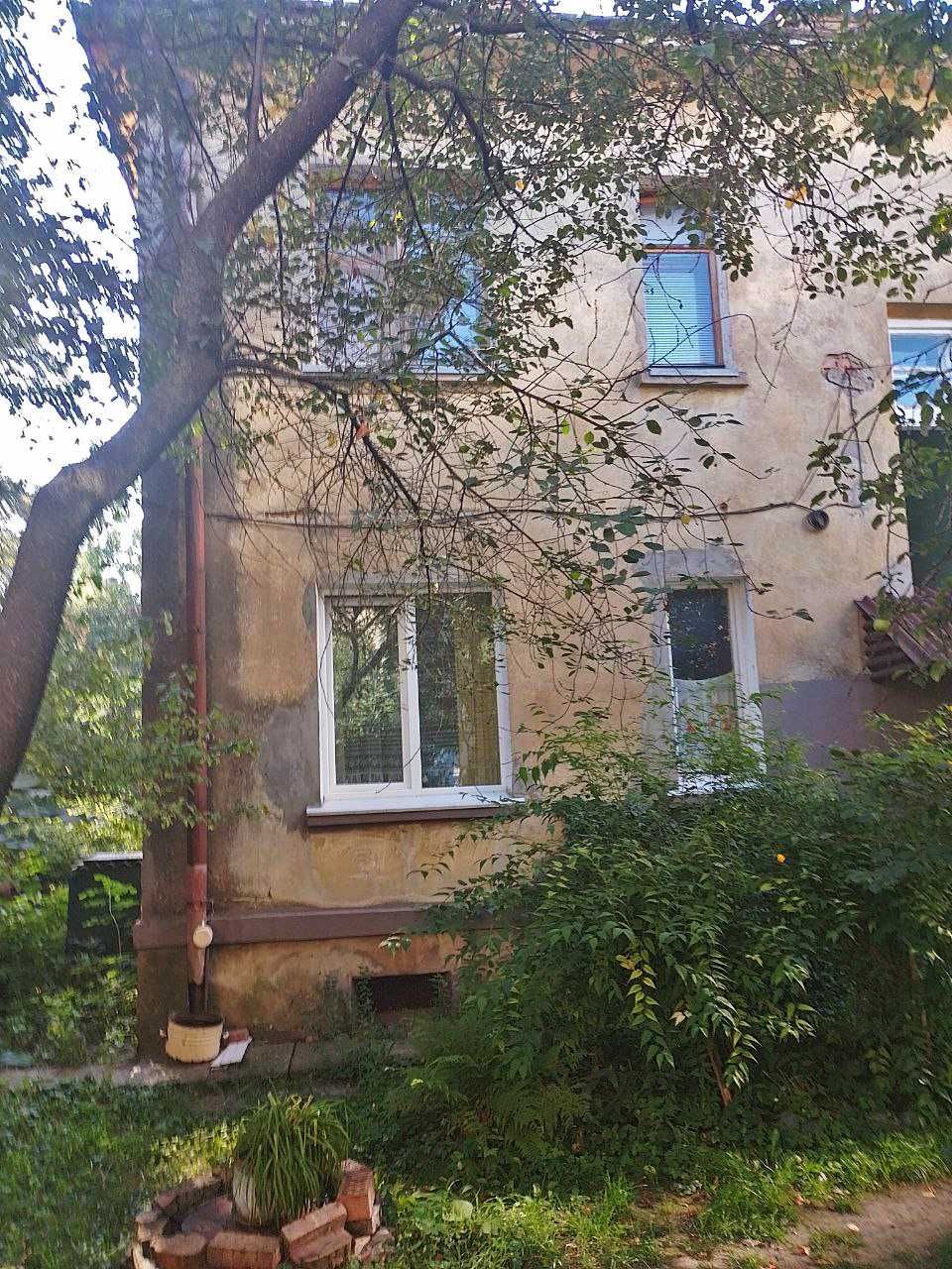 Продам квартиру з земельною ділянкою в центрі (Драмтеатр, Космос)