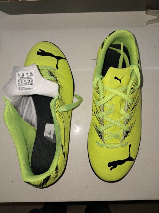Chuteiras Puma de criança
