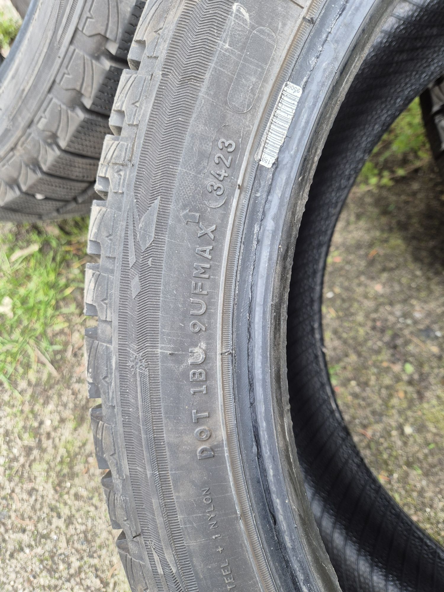 Opony Firemax FM805+ 225/45 R17 DOT 3423