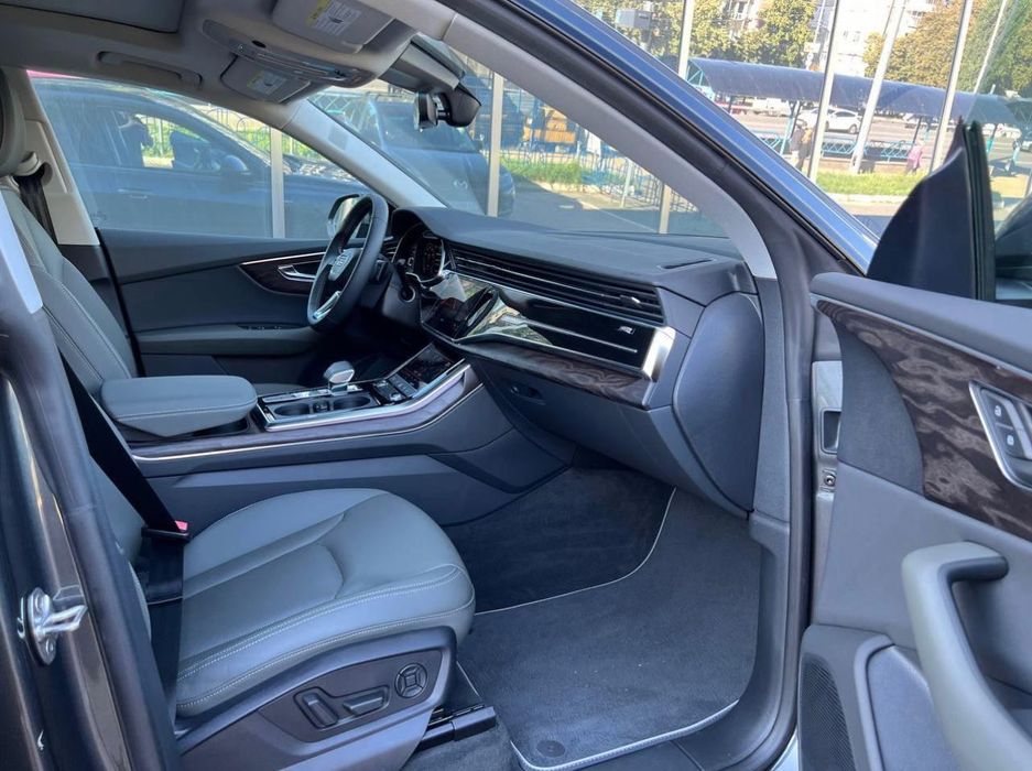 Audi Q8 2020 S-Line