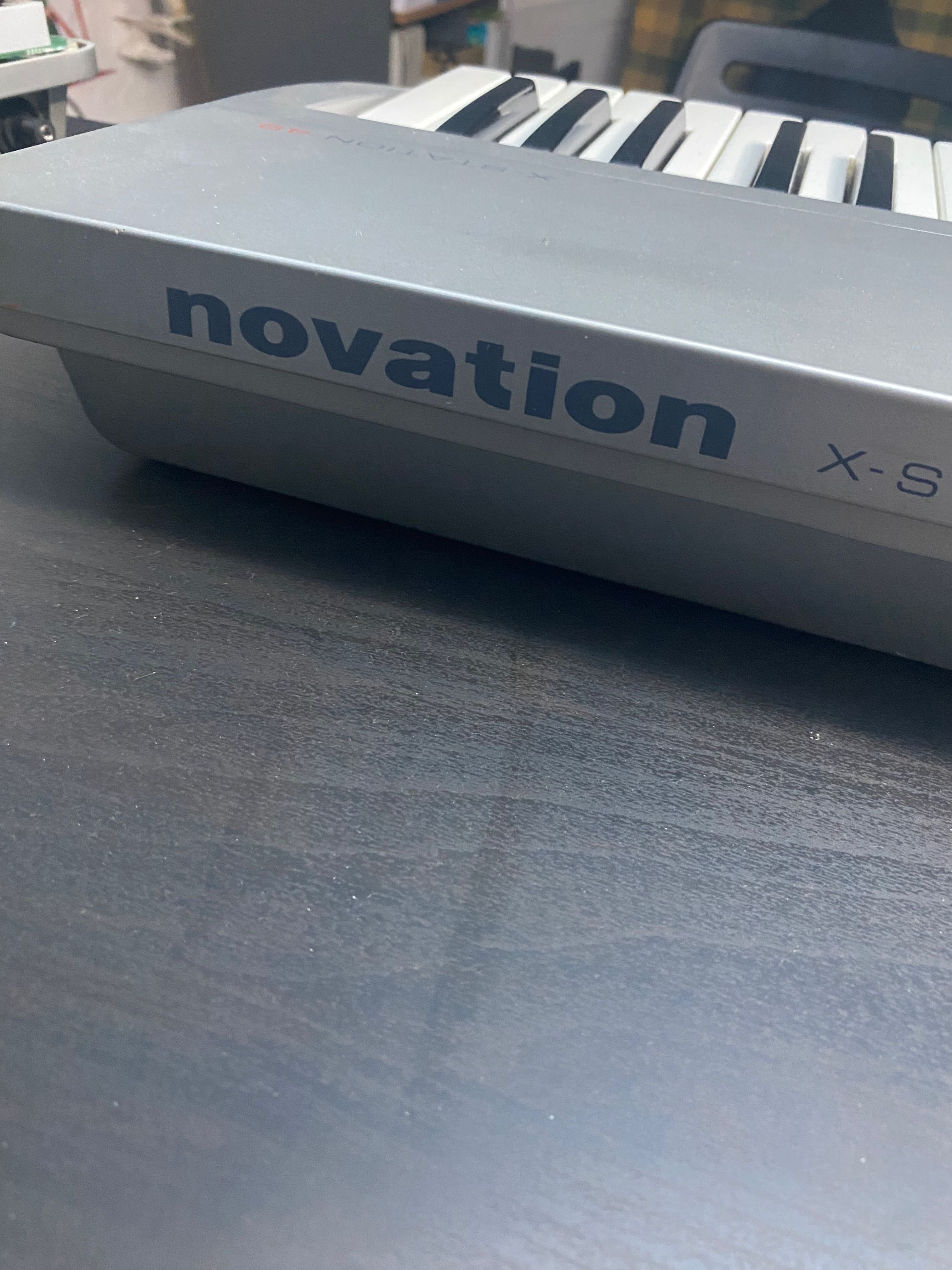 Sintetizador Novation X Station 49 Controlador Midi co