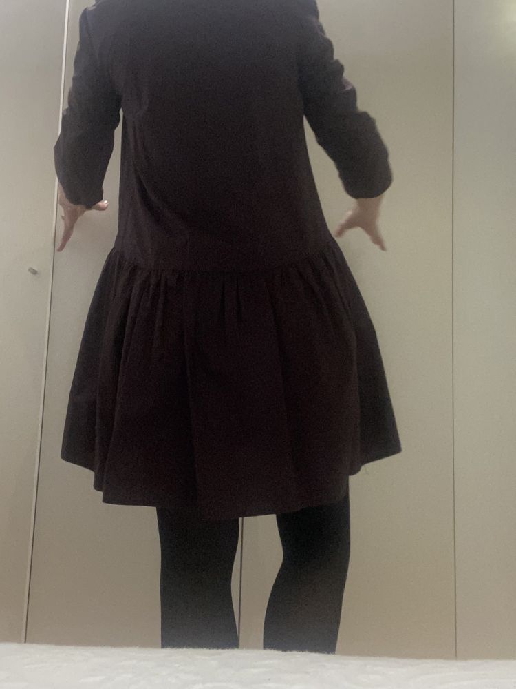 Vestido Zara, tamanho XS, em popelina, cor de vinho