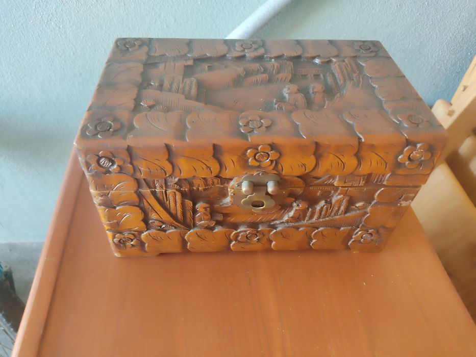 Guarda jóias em madeira