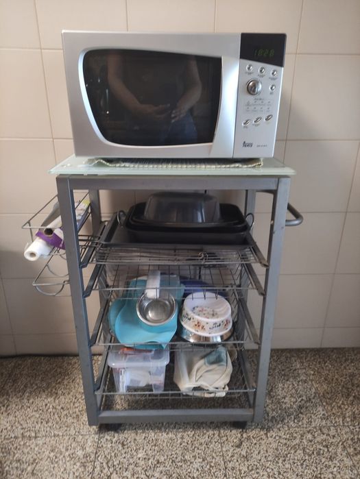 Móvel cozinha para microondas
