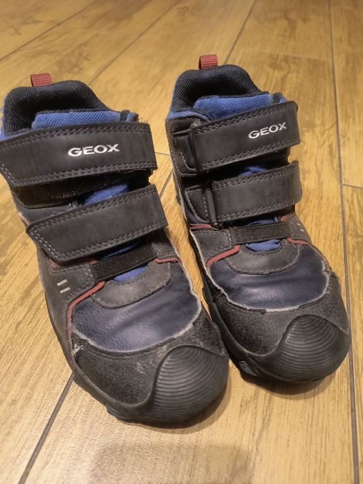 Trzewiki Geox 32
