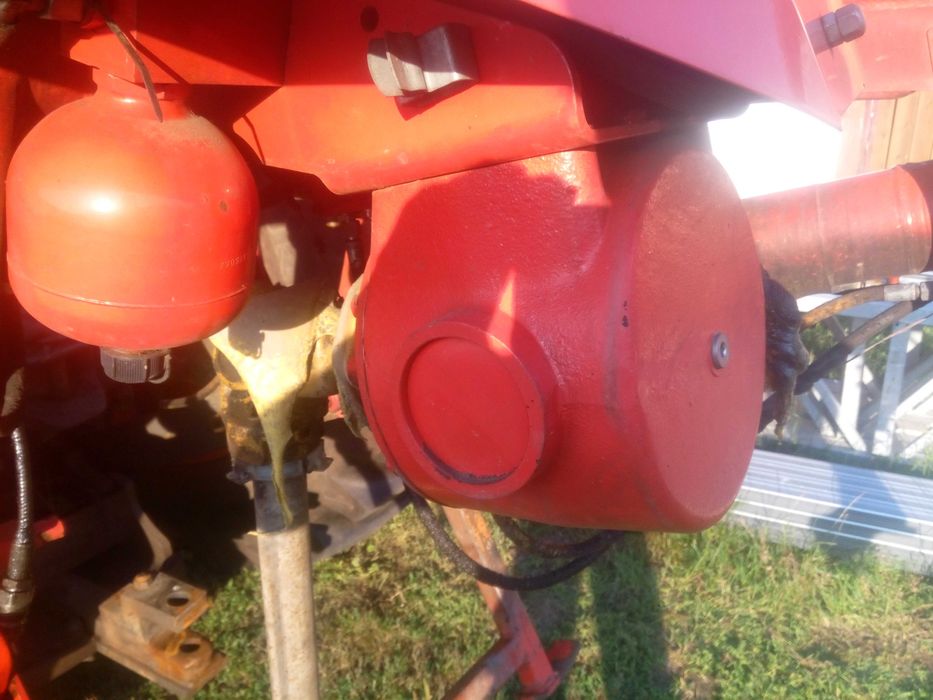 sprzedam części do kosiarki KUHN GMD 4410