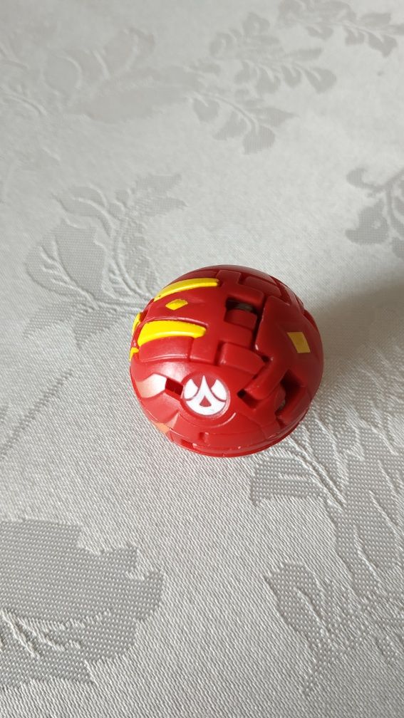 Bakugan Neo Dragonoid B2 z kartą magnetyczną i 2 kartkami specjalnymi