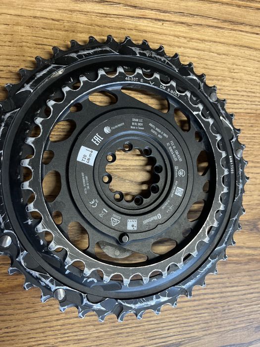 Zębatki z pomiarem mocy Quark SRAM RED 46–33T