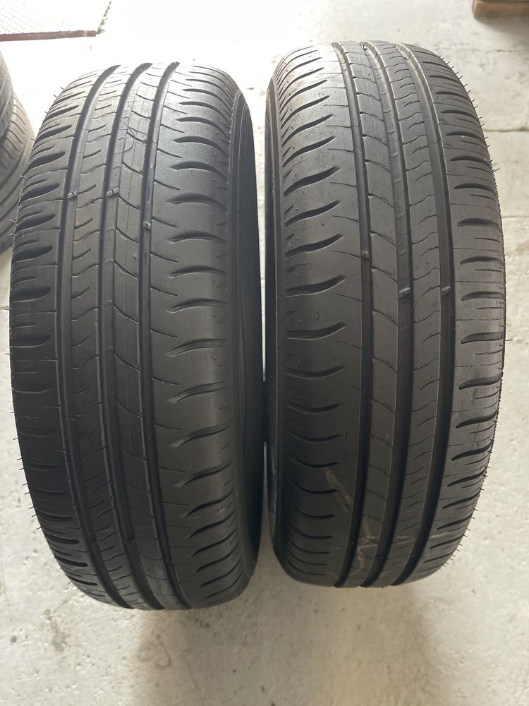 PROMO:: Pneus 175-65r15 Michelin como Novos