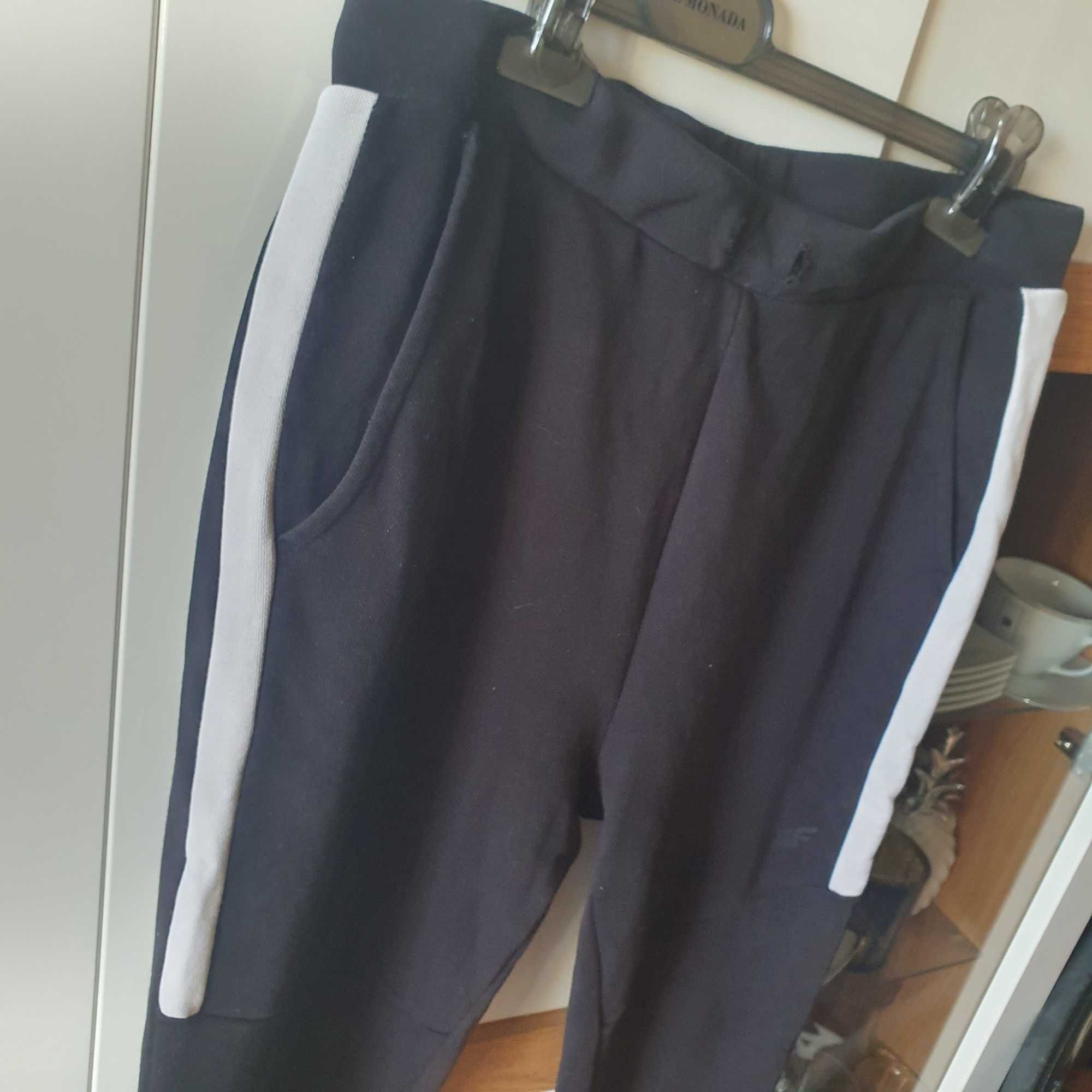 Spodnie dresowe 4f 164 cm