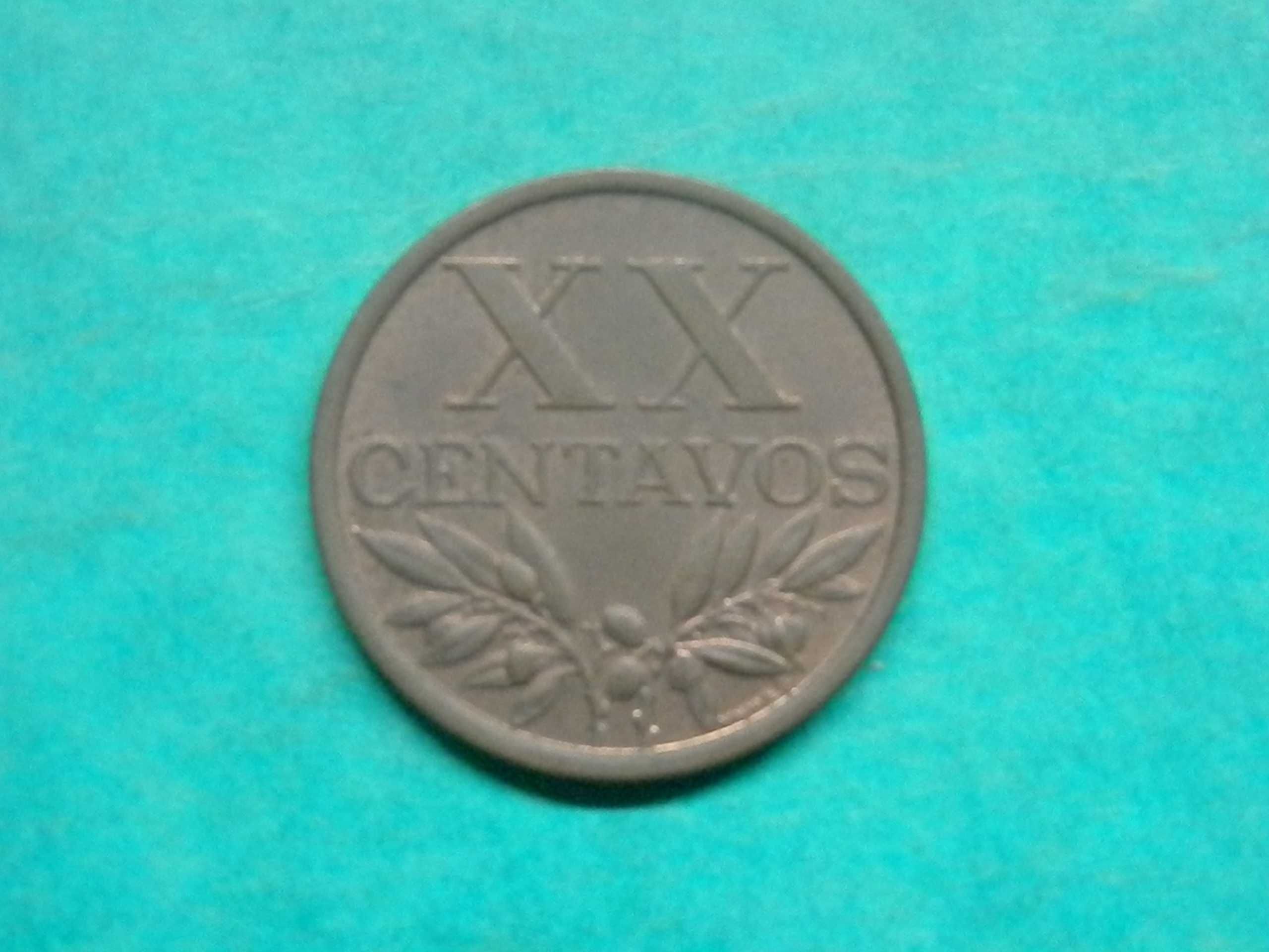 1202 - 3 de XX cent. 1965, 1966 e 1967, novas, por 3,50 já c/portes