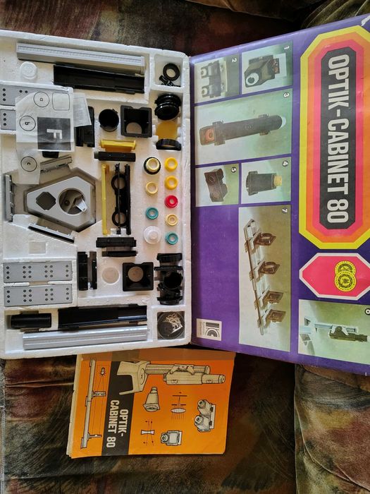 Optik-Cabinet 80 - stara zabawka edukacyjna z NRD