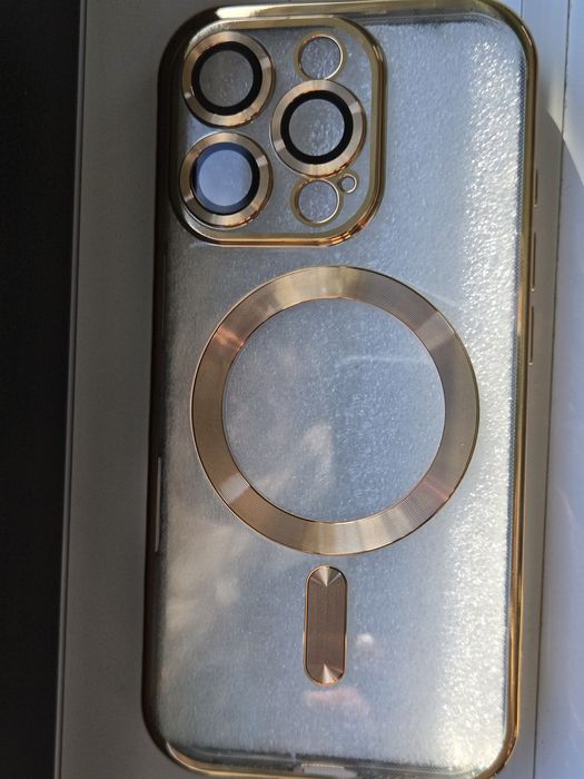 Luksusowe magnetyczne etui do bezprzewodowego ładowania 16pro