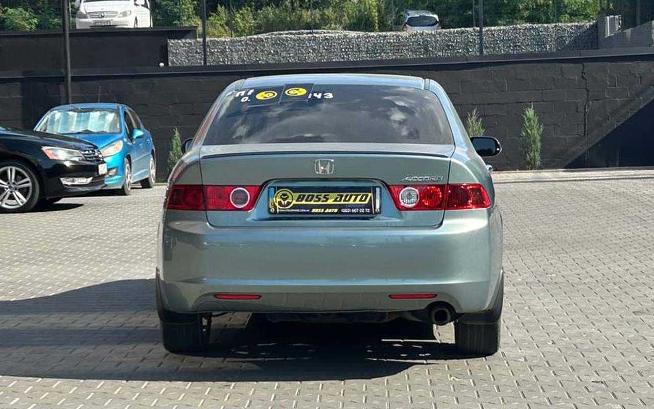 Honda Accord 2004