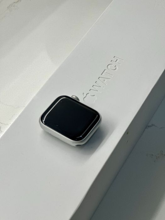 Apple Watch series 5 silver 40mm com carregador original