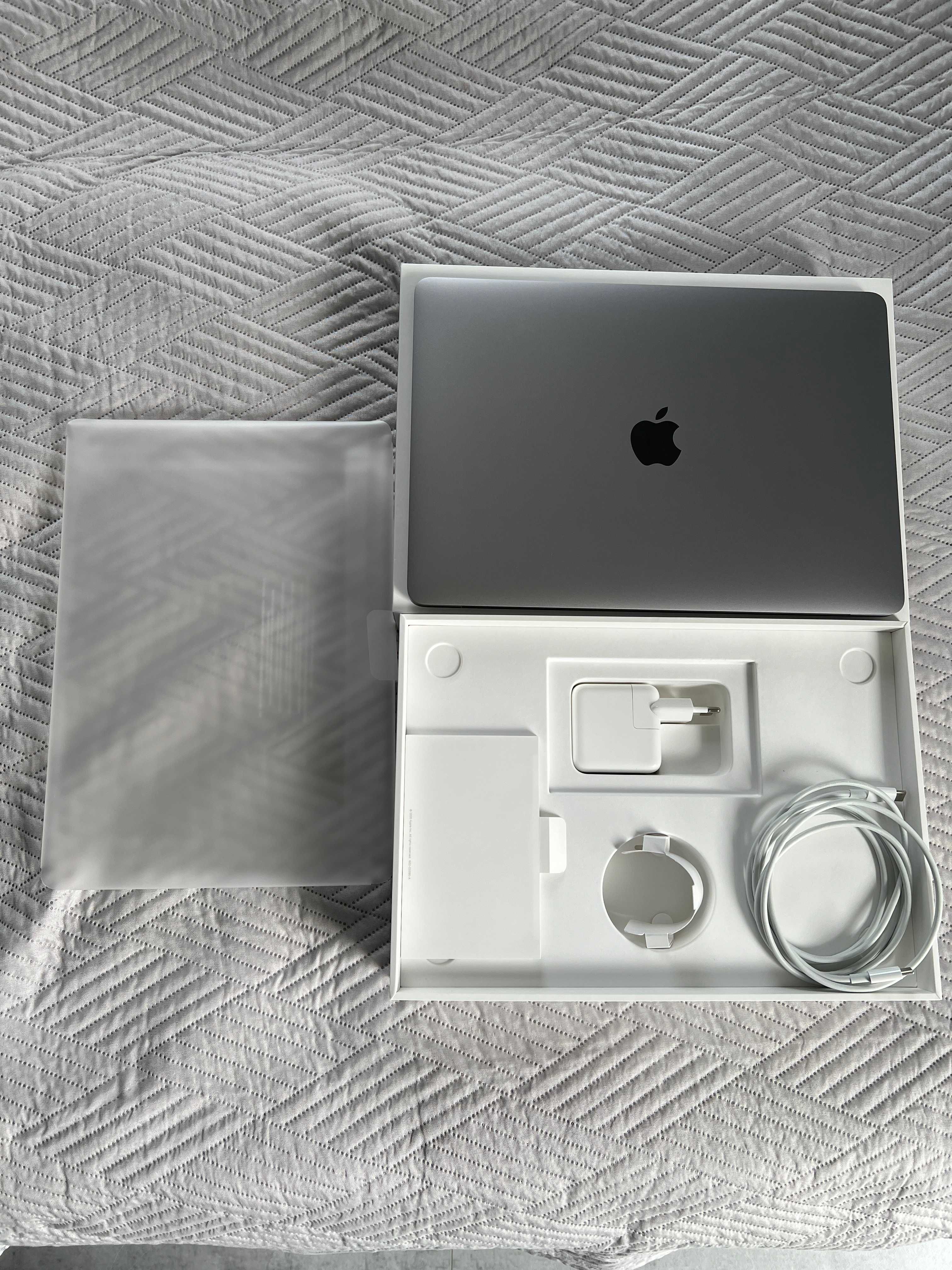 APPLE MacBook Air 13.3" Retina M1 8GB RAM 256GB Gwiezdna szarość