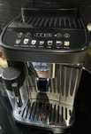 Ekspres DELONGHI Magnifica Evo