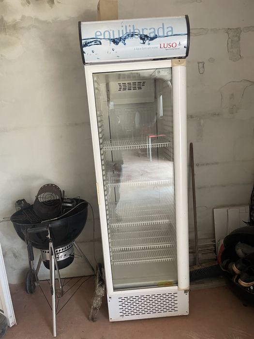 Arca vertical pouco uso