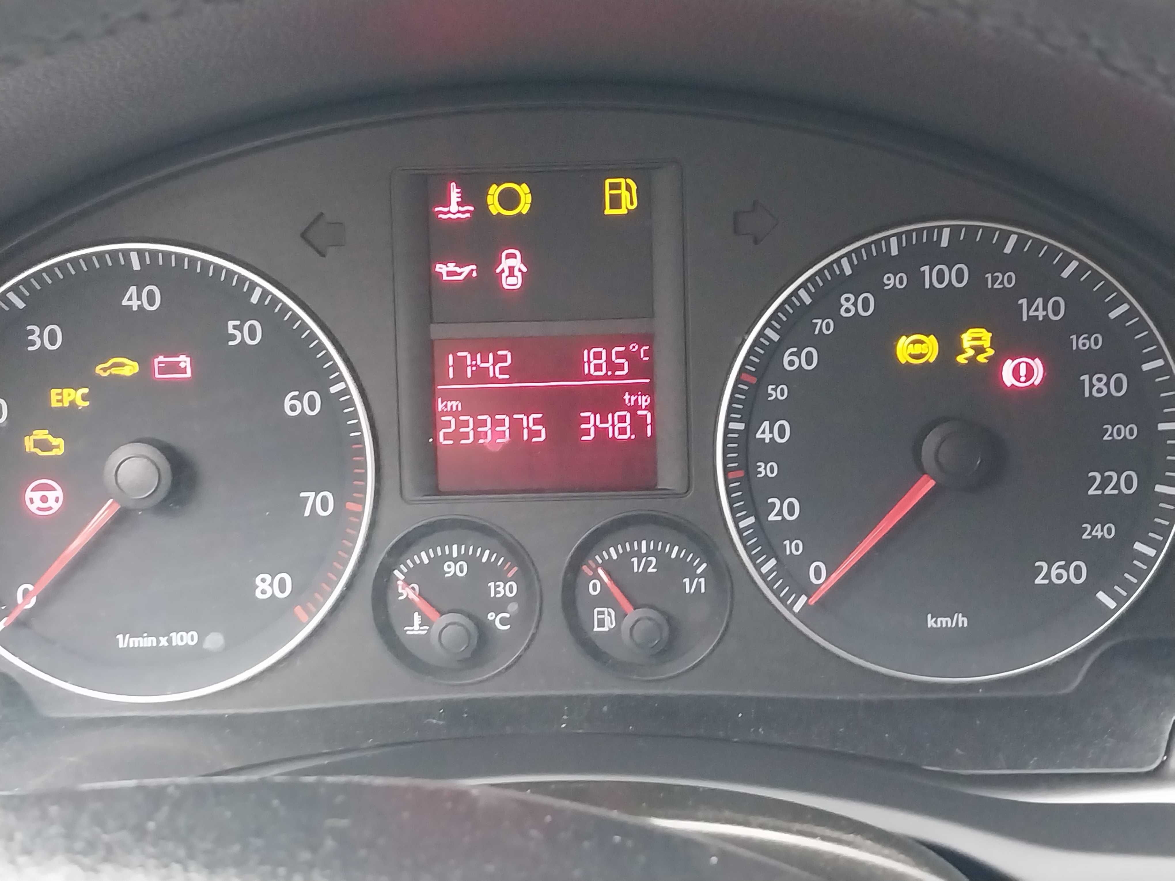 Volkswagen Golf 5 1.6 mpi