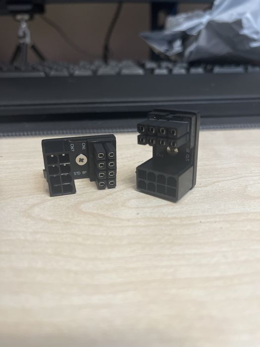 Угловые коннекторы питания видеокарты 8pin
