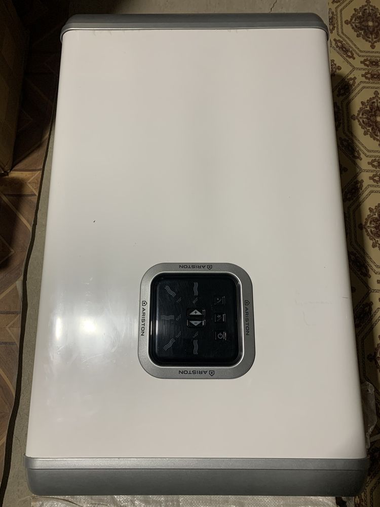 Бойлер Ariston VLS 50EU