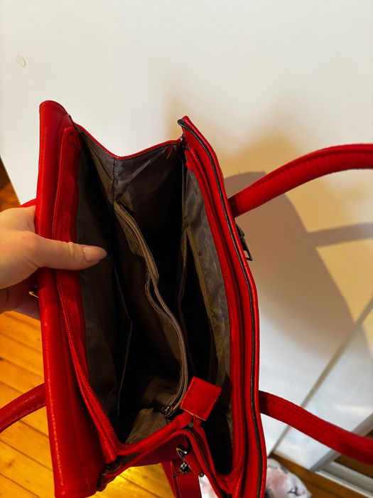 Czerwona torebka damska