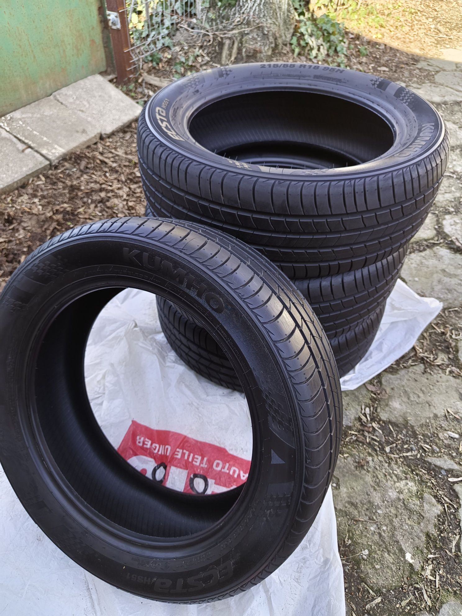 Nowe Kumho 215/55 R18, 2021rok, cena za 4szt.