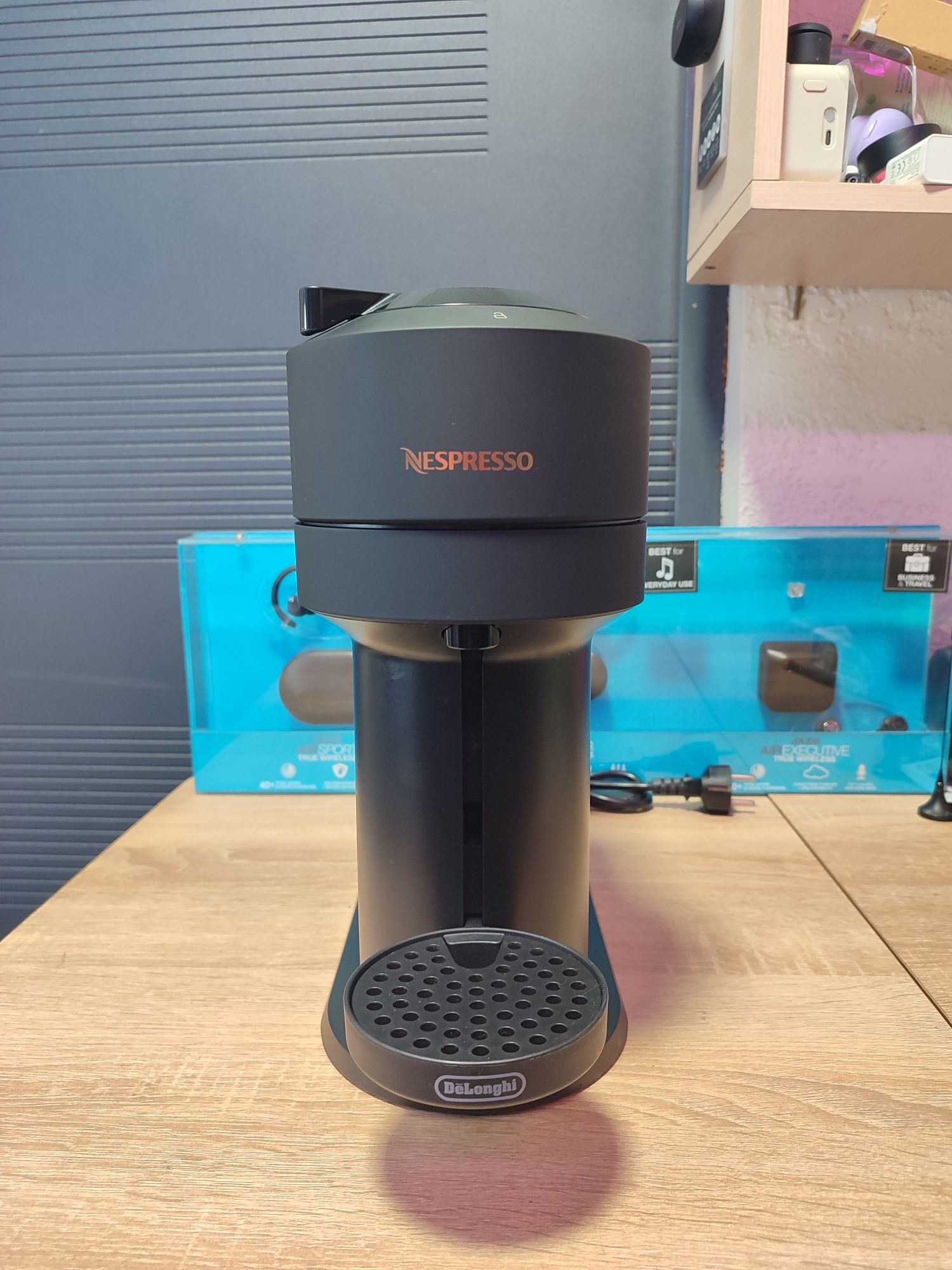 Капсульна кавоварка Nespresso Vertuo Next C Matt Black Чорна матова