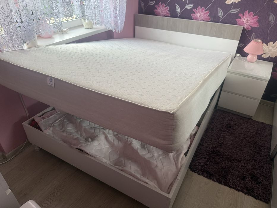 Łoże łóżko malzenskie z grubym materwcem 140/200