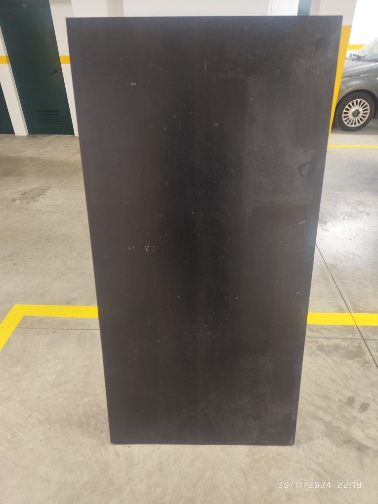 Secretaria IKEA com pés aço