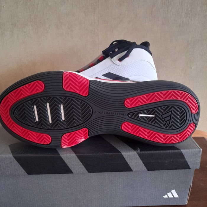 Баскетбольні кросівки, кроссовки adidas us12,5/eur 46. Нові. Оригінал