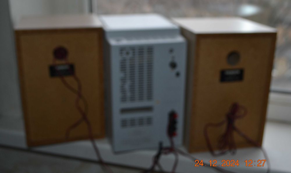 Музыкальный центр "Thomson" CS150. Impedance: 8 Ohm. Music power: 30 W