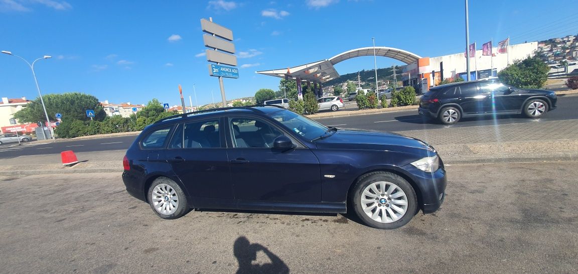 BMW 320d turing.