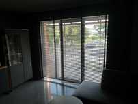 Żaluzje czarne aluminiowe 50 mm