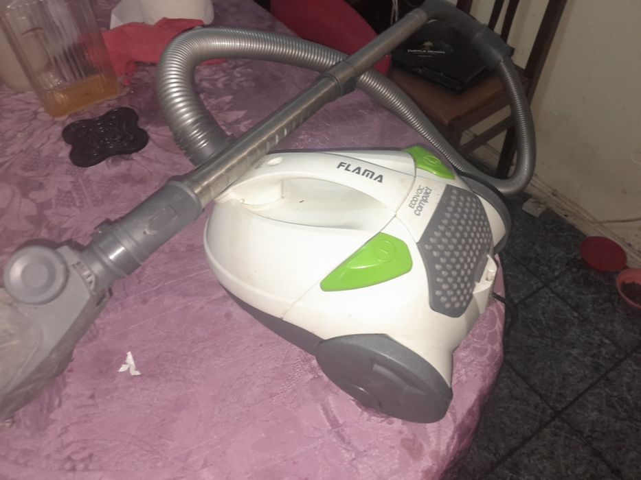 Aspirador flama estado novo 20€