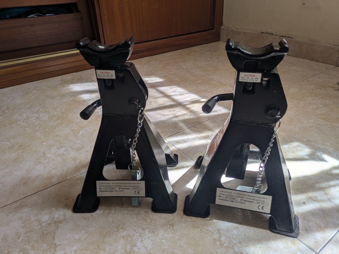 Cavaletes/preguiças 3T novos