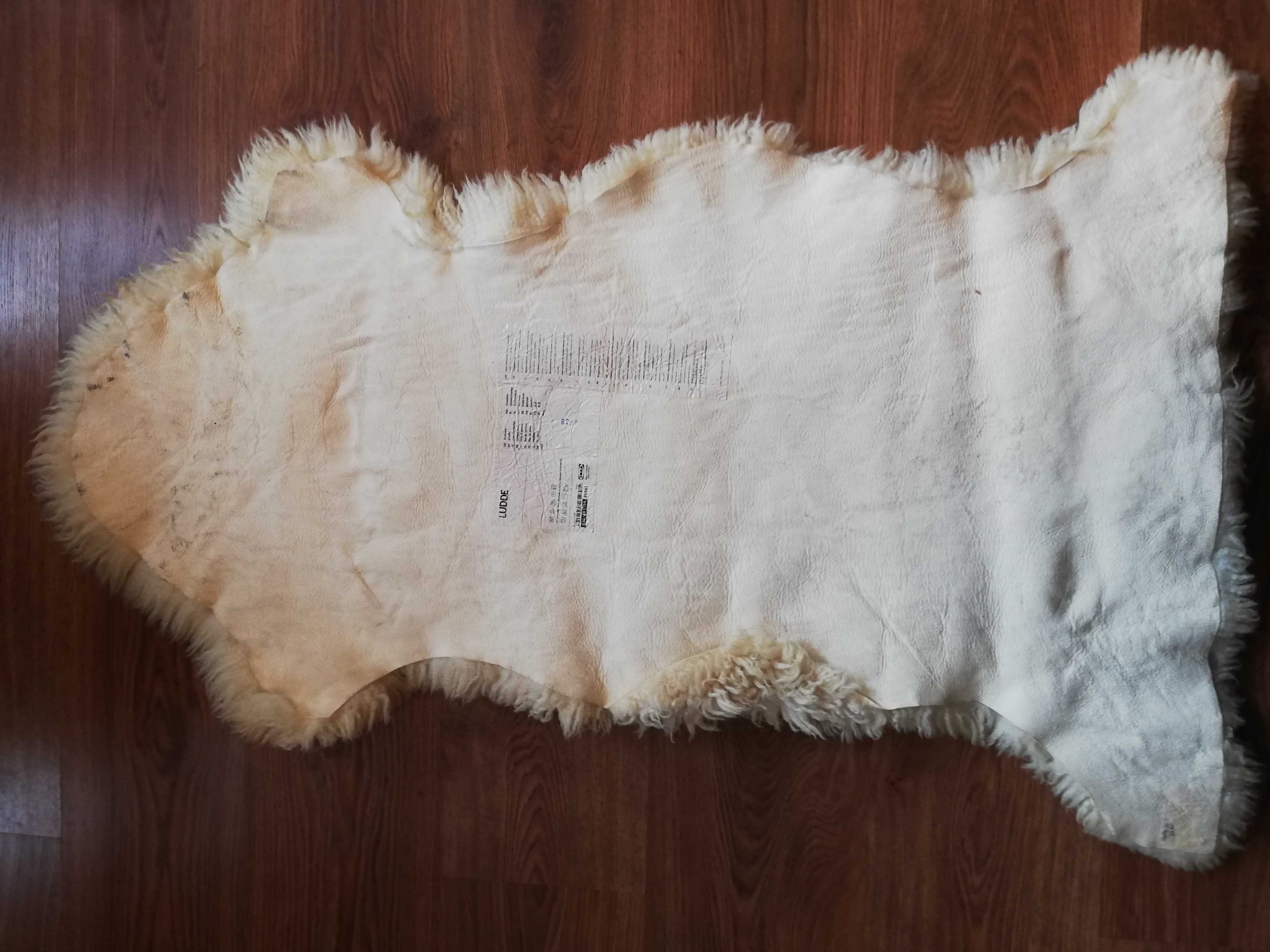 IKEA skóry owcze