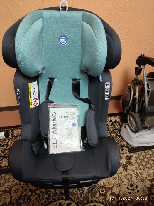 Дитяче автокрісло ME 1041 Royal Turquoise. Стан нового.