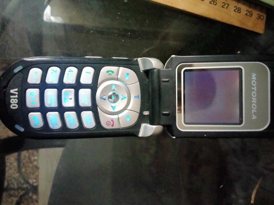 Продам телефон моторола