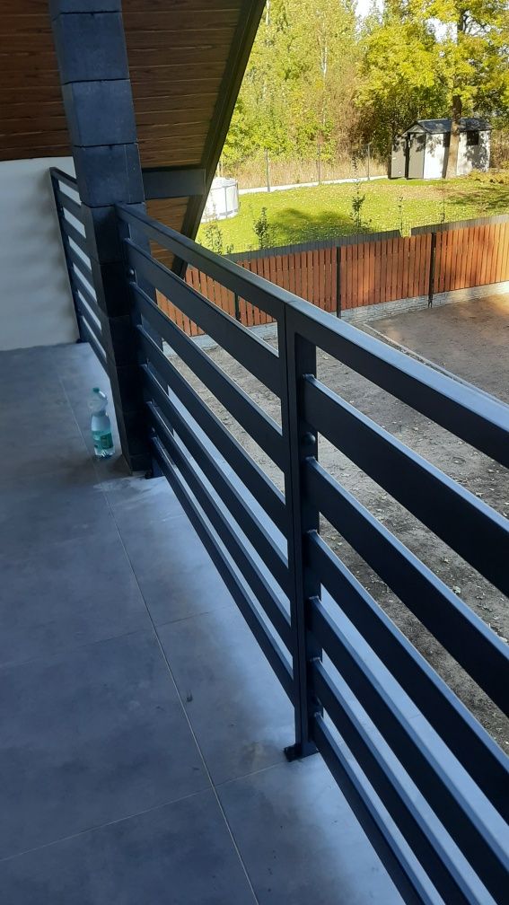Balustrady balkonowe