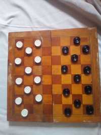Доска шахматная 42 на 42 с комплектом шашек