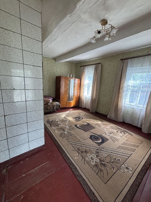 Продам будинок в центрі міста