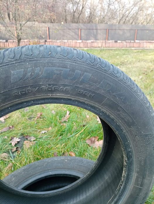 Продам шини Fulda 205/60R16