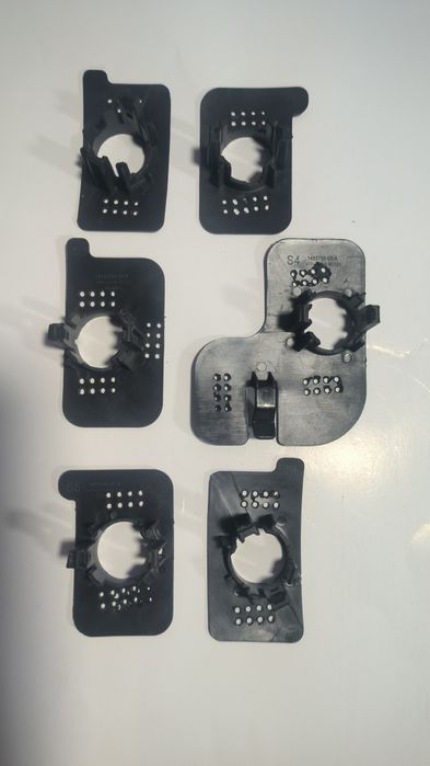 Кріплення парктроніків Tesla model Y