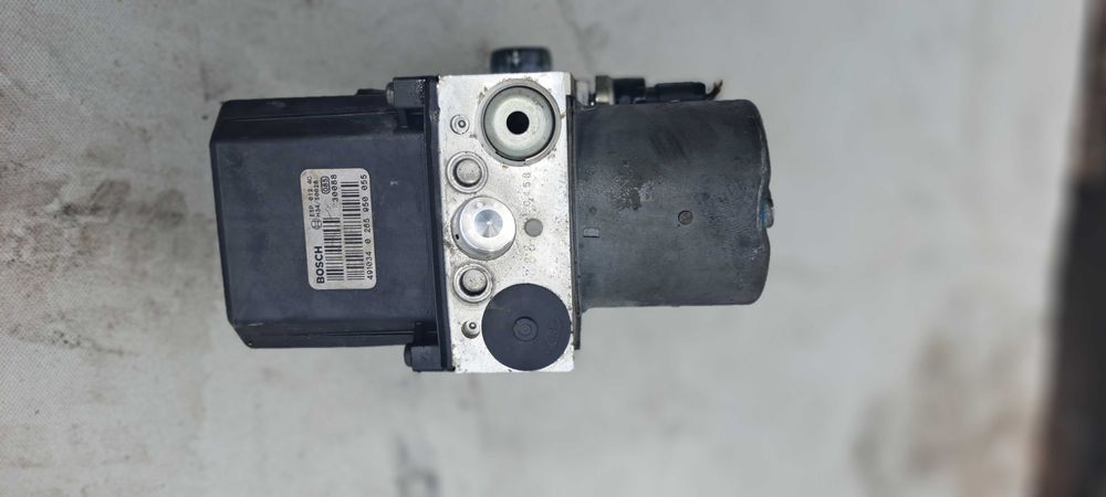 Pompa hamulcowa ABS VW Passat B5 Lift