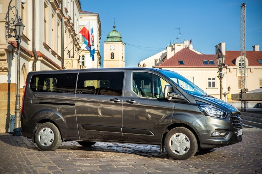 Wynajem bus 9 osobowy, wypożyczalnia, taxi, transport osób, transfer